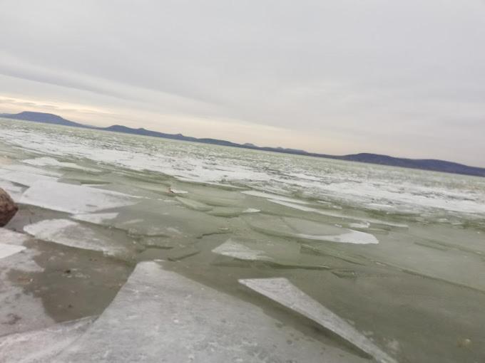 Boathouse Balatonlelle With Sauna Quarto foto